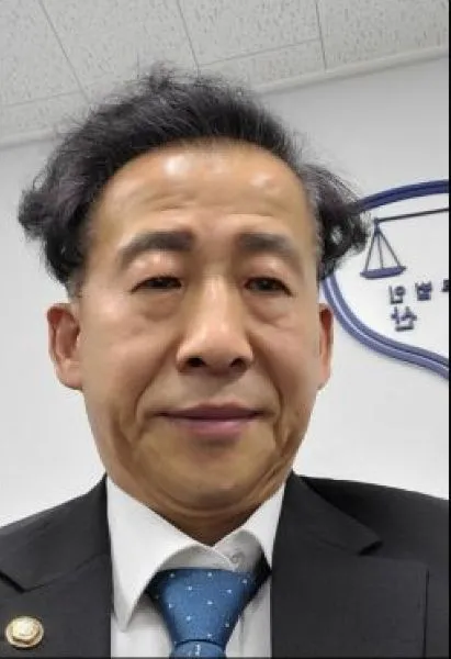 언론인[법조일간 검경일보회장]인 류병호의 대표 이미지