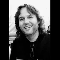 영화감독인 브루스 시노프스키의 대표 이미지