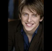 각본, 기타 제작진, 배우인 행크 해리스의 대표 이미지