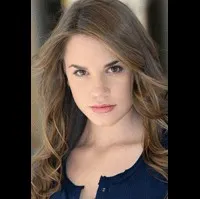 영화배우인 크리스타 B. 앨런의 대표 이미지