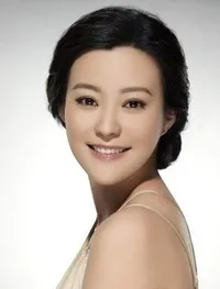 영화배우인 학뢰의 대표 이미지