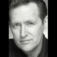 배우인 빅터 슬레잭의 대표 이미지