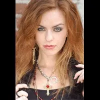 영화배우, 음악감독인 엘리자 스웬슨의 대표 이미지