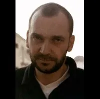 감독, 배우인 아르투르 즈미예브스키의 대표 이미지