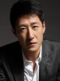배우인 우진의 대표 이미지