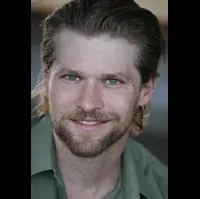 영화배우인 토드 로우의 대표 이미지