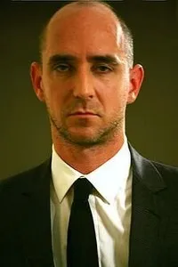 각본인 숀 길레트의 대표 이미지