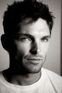 배우, 제작/기획인 브라이언 프리슬리의 대표 이미지