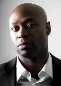 배우인 앤슬렘 리차드슨의 대표 이미지