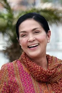 배우인 지나 파렌뇨의 대표 이미지