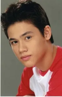 배우인 마트 에스큐데로의 대표 이미지