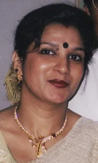 배우인 수프리야 초우두리의 대표 이미지