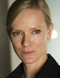 영화배우인 허마이어니 노리스의 대표 이미지