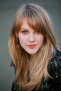 영화배우인 리사 스밋의 대표 이미지