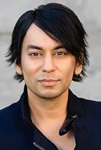 배우인 빅 사하이의 대표 이미지