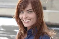 배우인 타라 웨스트우드의 대표 이미지