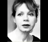 배우인 레나테 크뢰스너의 대표 이미지