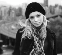 영화배우인 브릿 어빈의 대표 이미지