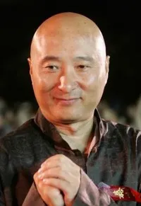 영화배우인 진패사의 대표 이미지