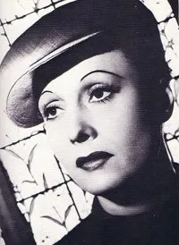 배우, 음악인 아를레티의 대표 이미지