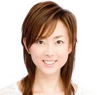 영화배우인 아키모토 나오미의 대표 이미지