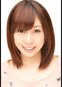 성우인 쿠스다 아이나의 대표 이미지