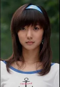 배우인 왕락단의 대표 이미지