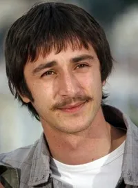 배우인 아흐멧 리파트 선가르의 대표 이미지