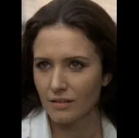 배우인 마르첼라 미켈란젤리의 대표 이미지