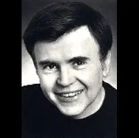 배우, 각본인 월터 코닉의 대표 이미지