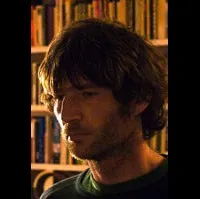 배우인 데얀 스파식의 대표 이미지