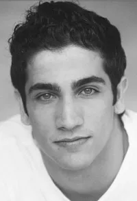 영화배우인 파이래스 다이래니의 대표 이미지