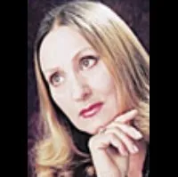 배우인 라리사 카도치니코바의 대표 이미지