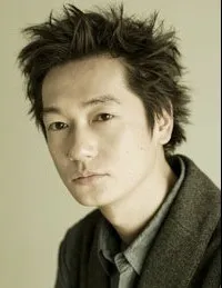 영화배우, 모델인 이우라 아라타의 대표 이미지