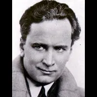 배우인 알폰스 프라이란트의 대표 이미지