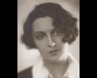 배우인 에르나 모레나의 대표 이미지