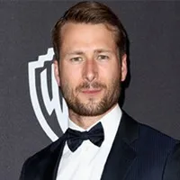 영화배우인 글렌 파월의 대표 이미지