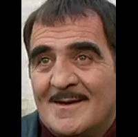 배우인 아미란 아미라나쉬빌리의 대표 이미지