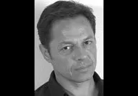 배우인 이고르 스클리아르의 대표 이미지