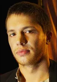 배우인 니콜라이 클레베 브로크의 대표 이미지