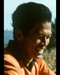 배우인 반롭 롬노이의 대표 이미지