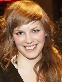 배우인 페트라 네스바실로바의 대표 이미지