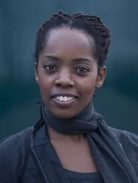 배우인 로나 브라운의 대표 이미지