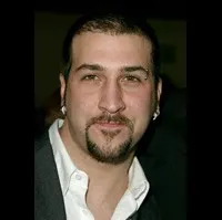 영화배우인 조이 패톤의 대표 이미지