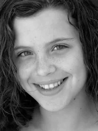 영화배우인 안드레아 로스의 대표 이미지