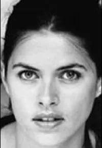 영화배우인 클레어 키란의 대표 이미지