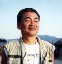 시나리오작가, 영화감독인 윤삼육의 대표 이미지