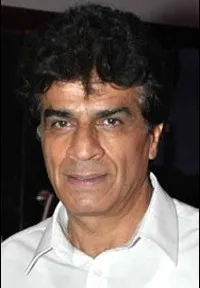 배우인 벤자민 길라니의 대표 이미지