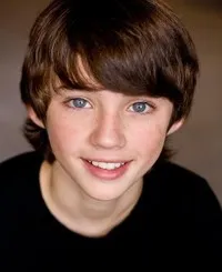 가수, 영화배우인 트로이 시반의 대표 이미지