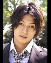 배우인 야가미 렌의 대표 이미지